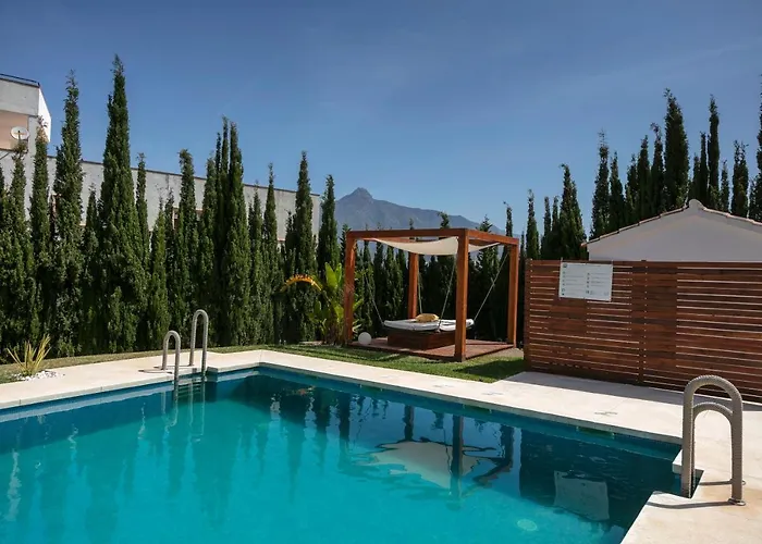 Stunning Renovated Golden Banus! Rdr254 *