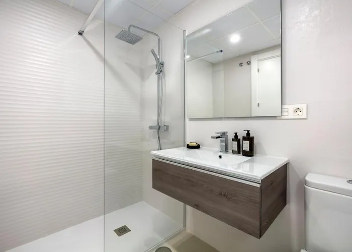 Apartment Stunning Renovated Golden Banus! Rdr254
