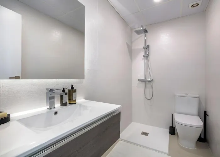 Apartment Stunning Renovated Golden Banus! Rdr254 *
